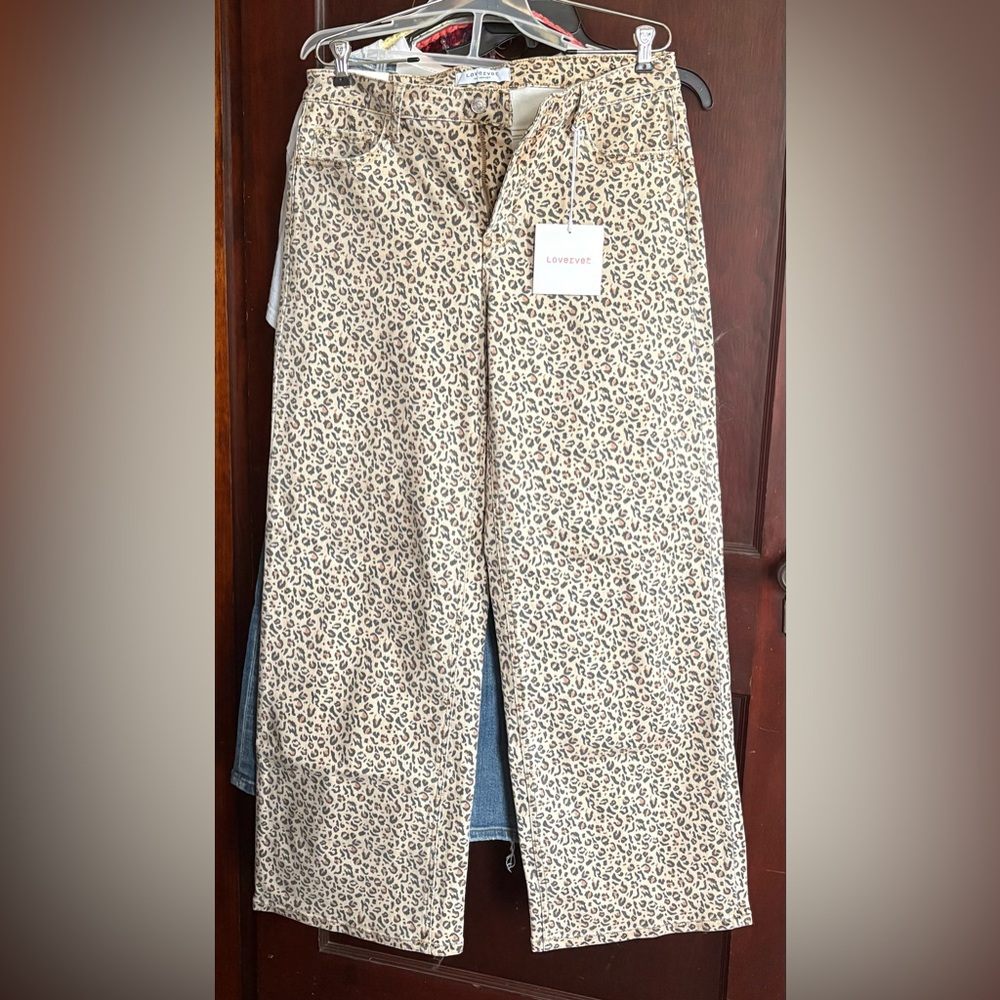 Stylish Leopard Print Wide Leg Jeans Loverlet by Vervet